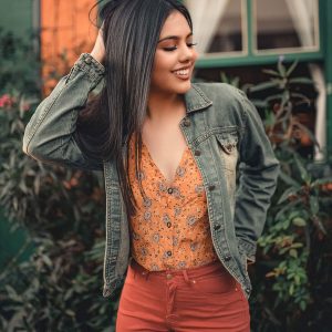 Cropped V Sleeveless
